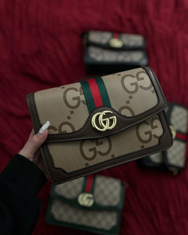 Gucci side sling