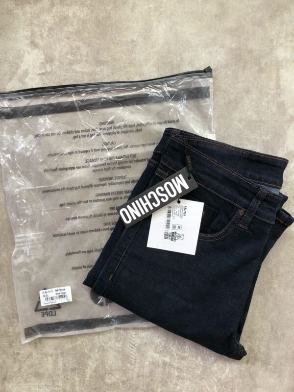 DENIMS - Image 5