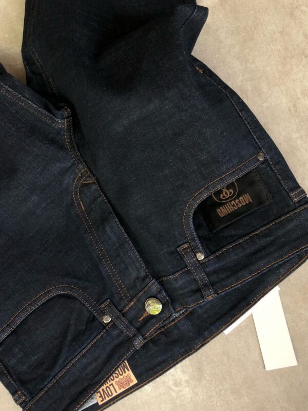 DENIMS - Image 4